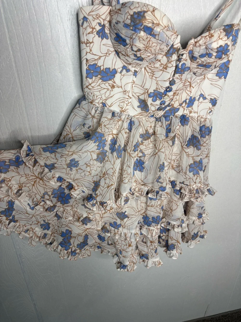 Adeirlina Cream Blue Floral Strappy Sleeve Mini Ruffle Dress size Small - Picture 4 of 12